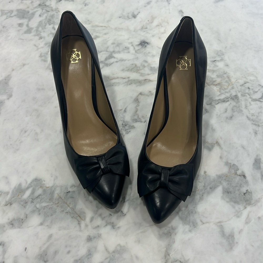 Ann Taylor Brogan Bow Pump Black Soft Buttery Leather Size 8.5